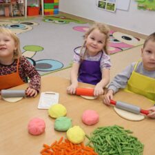 616593110_1350726110401275_6546177822423344062_n